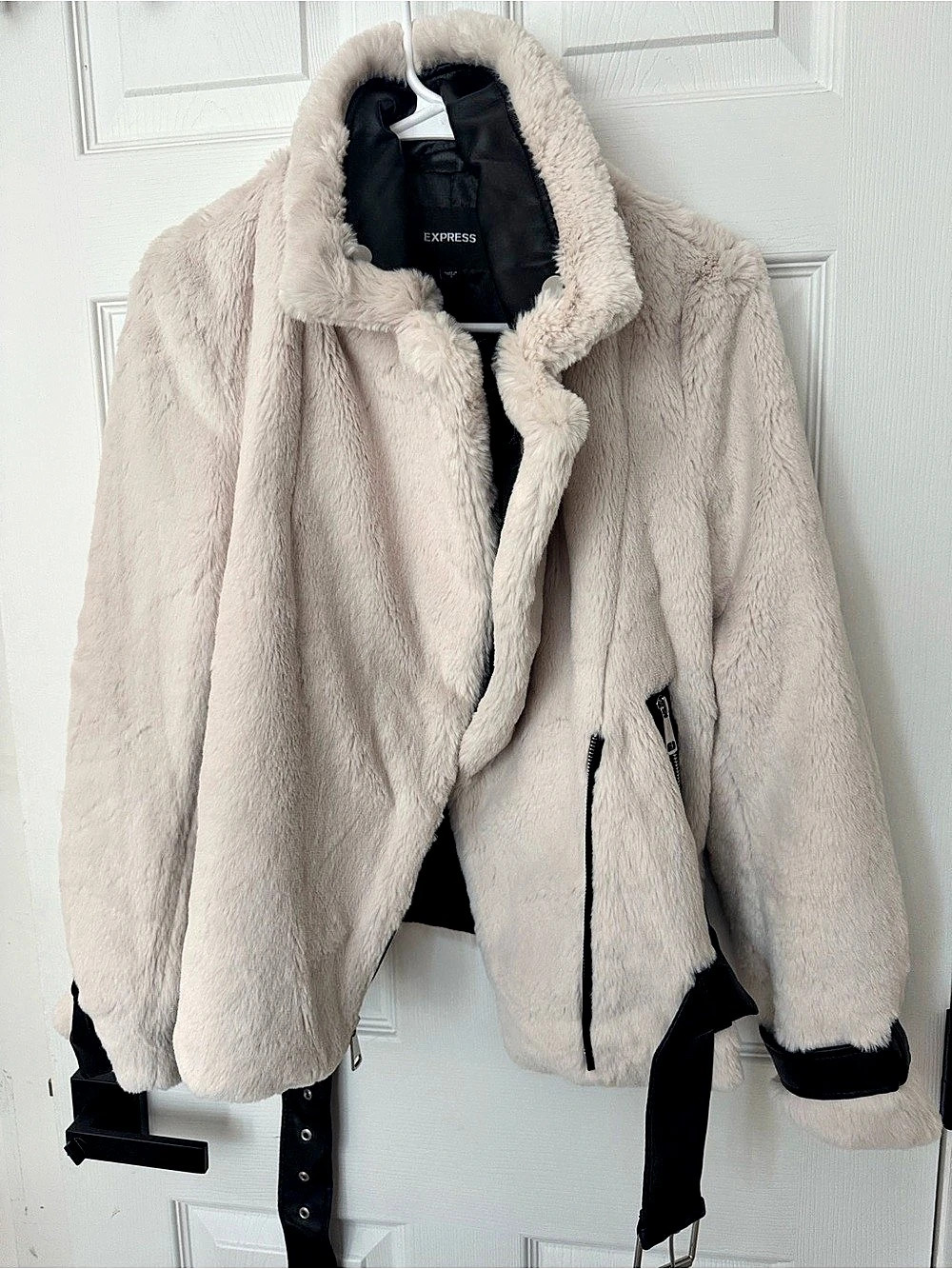 Express Teddy Jacket in Cream Like New